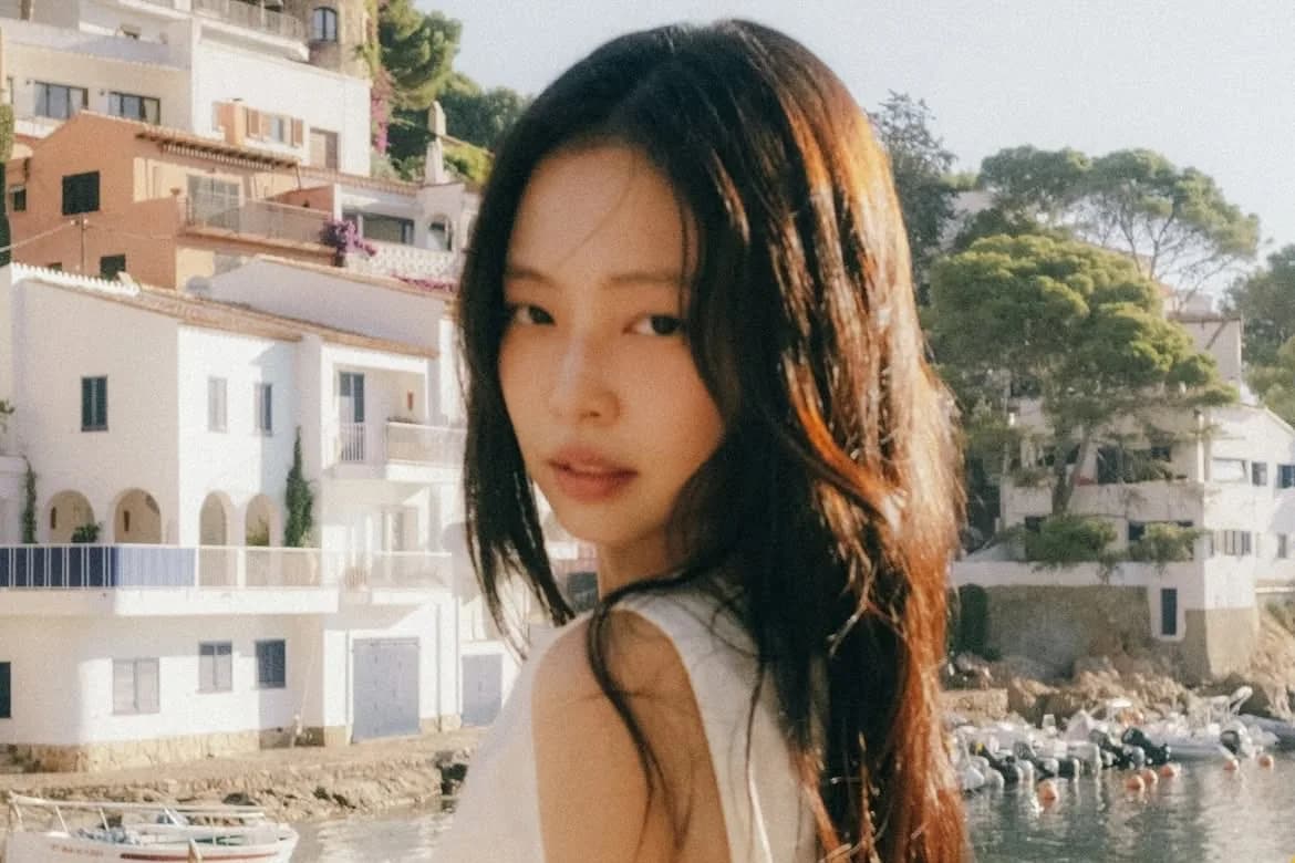 BLACKPINK’s Jennie Records New Billboard Radio Chart Peak With Tame Impala