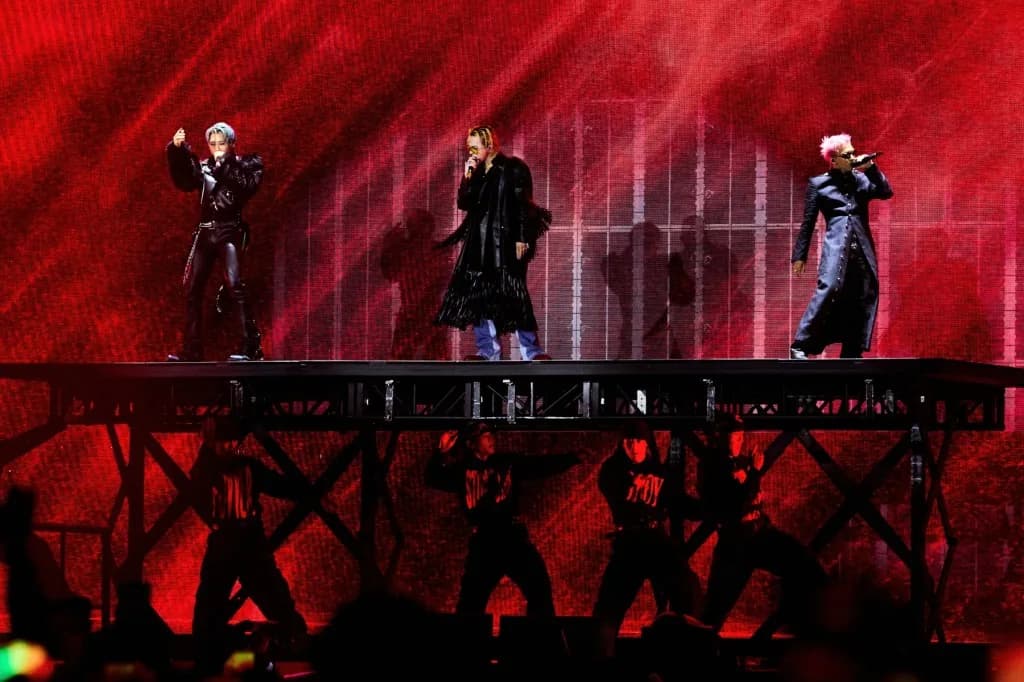 BIGBANG Plays MetLife Stadium on 20th Anniversary Tour