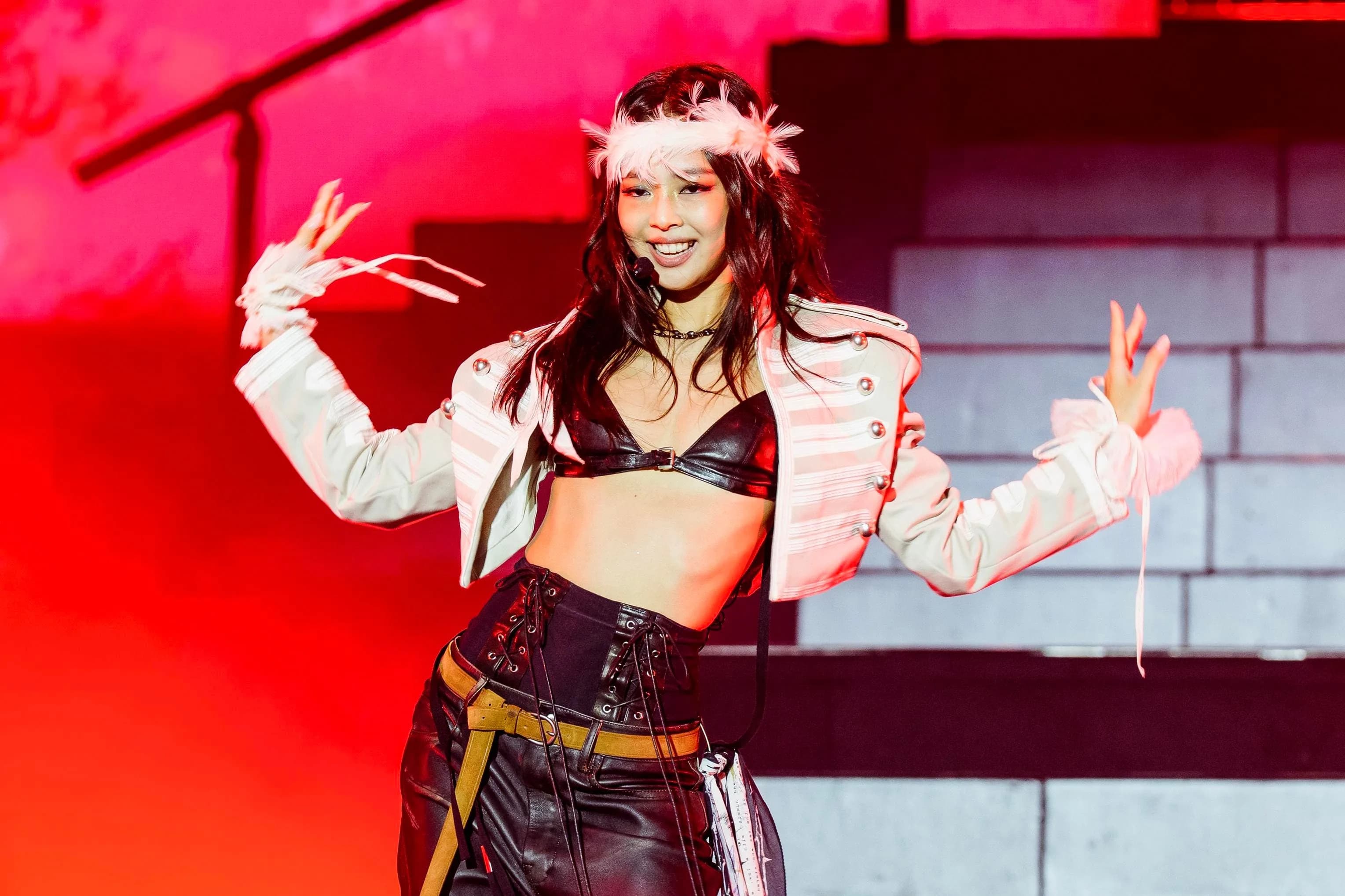 BLACKPINK Star Jennie Sets New Billboard Record