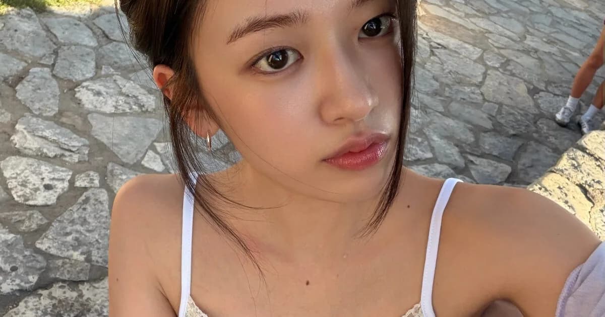 IVE's Ahn Yujin Shares US Tourist Photos on Instagram