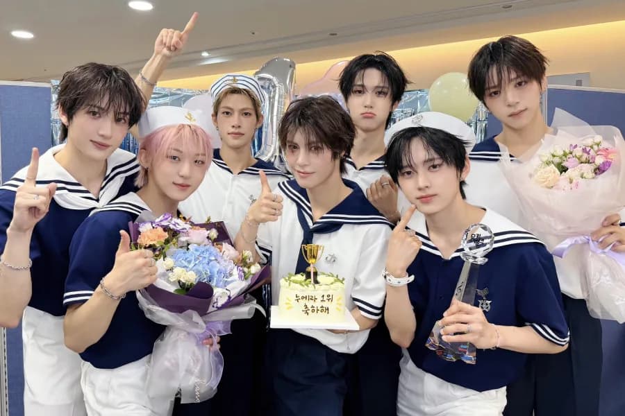 Stray Kids Perform on Music Bank as NouerA Records Win